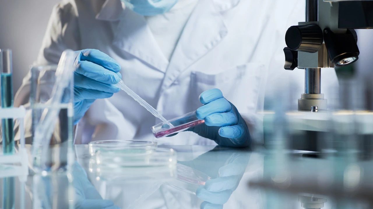 黃埔企業(yè)加速研發(fā)，多款新冠病毒檢測(cè)試劑盒成功問(wèn)世